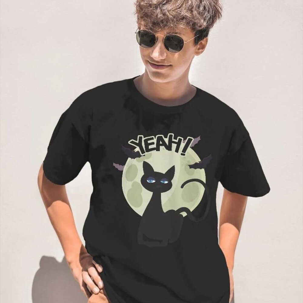 Black Cat Halloween T-shirt , NEW
